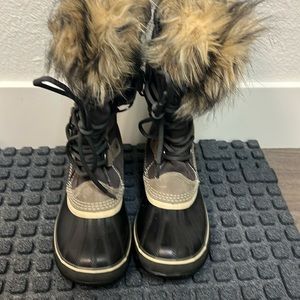 Never worn Sorel boots